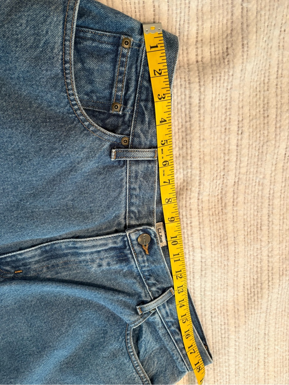 L.L.Bean Women’s Light Blue Original Fit Relaxed 18W Denim Jeans - Picture 4 of 7
